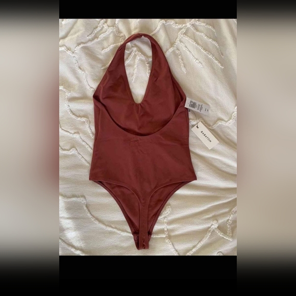 Aritzia XS backless bodysuit - Picture 2 of 2